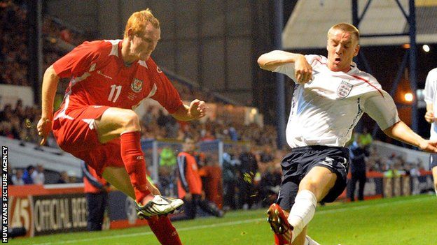 Shaun MacDonald in action for Wales Under-21s against England's Jamie O'Hara in 2008