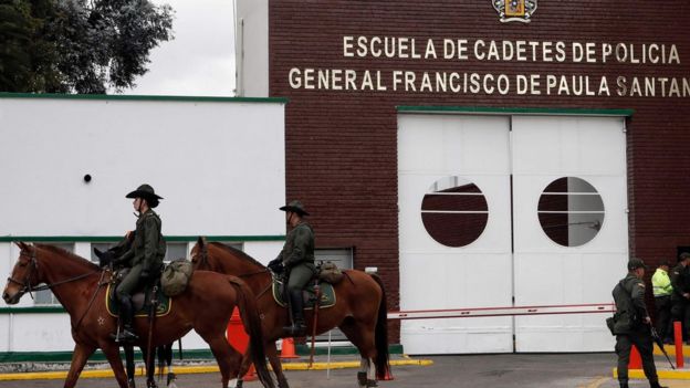 Escuela de policía