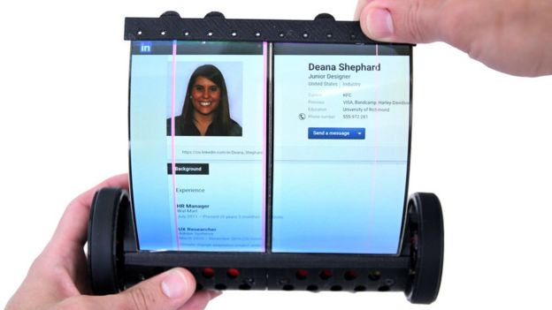 விரித்து, சுருட்டி வைத்துக்கொள்ளும் வகையிலான மொபைல் தயாரிப்பு