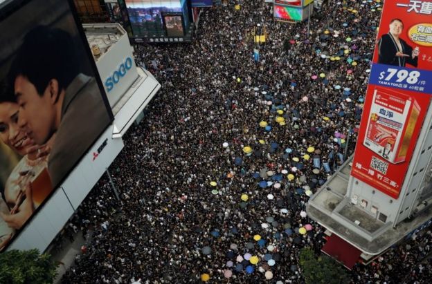 Hong Kong gösteriler