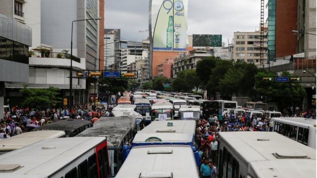 Protesta de conductores de buses en Caracas