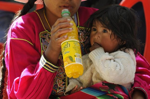 Mujer con su bebé