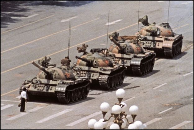 Người biểu tình vô danh - Tank Man tại Thiên An Môn năm 1989