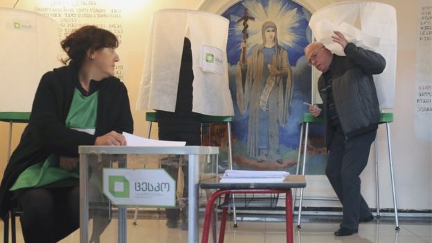 Избиратель в Тбилиси
