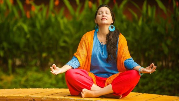 சர்வதேச யோகா தினம் : எப்படியெல்லாம் யோகா பயிற்சி மேற்கொள்ள கூடாது ?