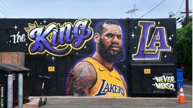 Street mural depicting LeBron James in Los Angeles