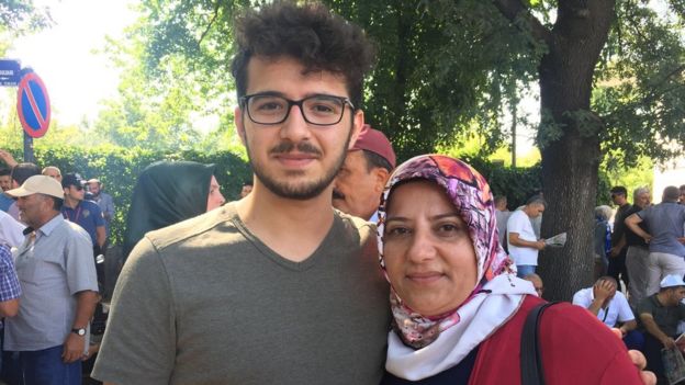 Emine Karabacak AKP kongresi