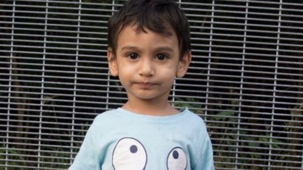 பத்தாயிரம் பேர் வசிக்கும் உலகின் சிறிய தீவு நாட்டின் துயர் மிகு கதை