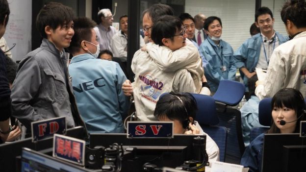 Control room in Sagamihara celebrates as the spacecraft touches down on February 22, 2019