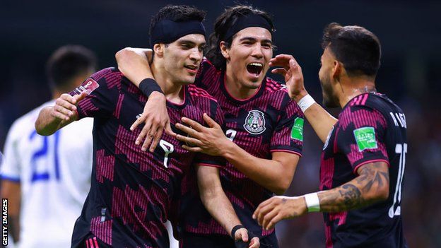 Mexico players celebrate Raul Jiminez's goal against El Salvador
