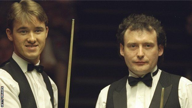 Stephen Hendry (left) and Jimmy White