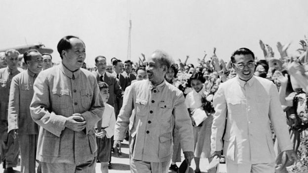 Mao Trạch Đông và Hồ Chí Minh ở Bắc Kinh năm 1955