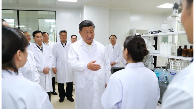 XI