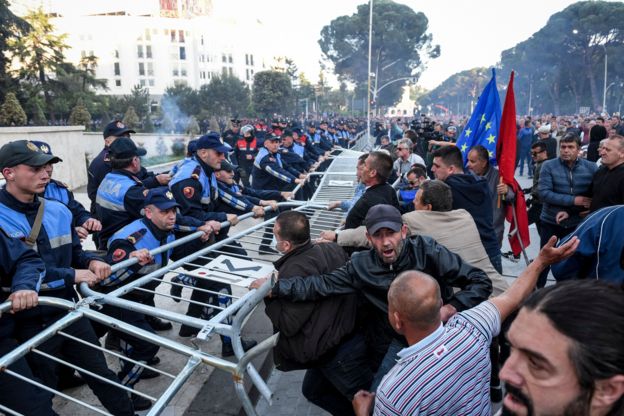 Протесты в Албании