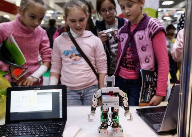 why-is-russia-so-good-at-encouraging-women-into-tech-bbc-news