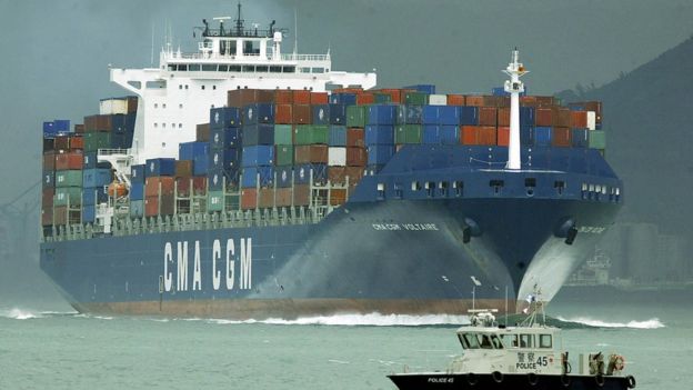 Barco con exportaciones chinas.