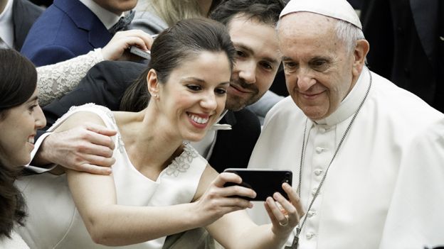 pope francis - fastest to 1 million followers on instagram