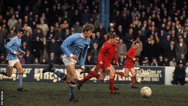 Colin Bell in 1969 playing for Manchester City