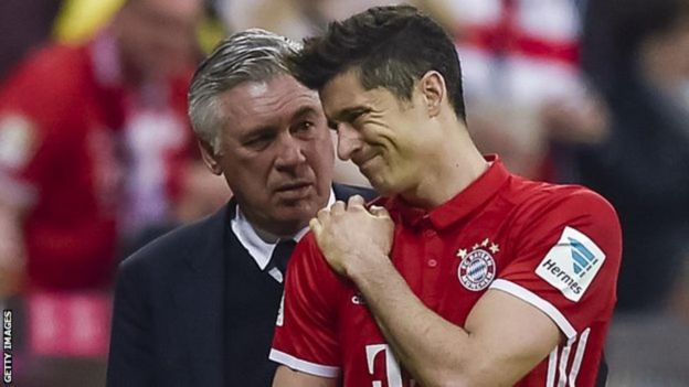 Robert Lewandowski anaguza jeraha la bega