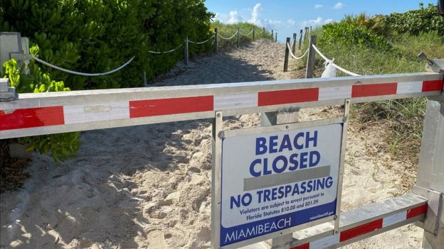 Miami sign at closed beach, 3 Jul 20