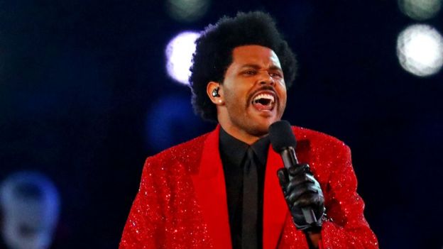 Super Bowl half-time show: How did The Weeknd do? - BBC News