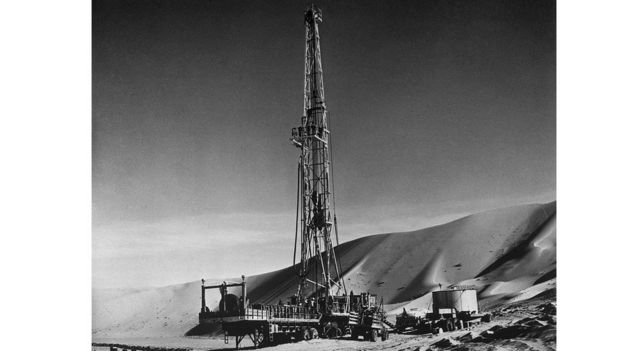 Pozo de Aramco en Rub' al Khali, año 1955.