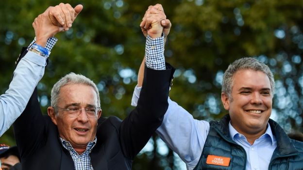 Álvaro Uribe e Iván Duque