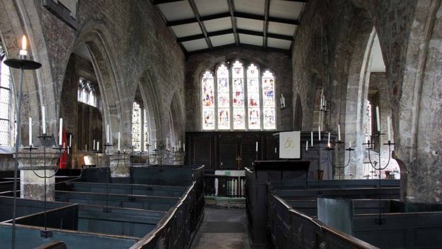 Interior de la iglesia Holy Trinity en York.
