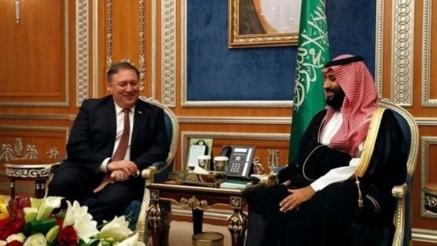 Госсекретарь США Майк Помпео во вторник встречался с королем Салманом аль-Саудом и наследным принцем Мухаммадом бин Салманом, чтобы обсудить судьбу Хашогги