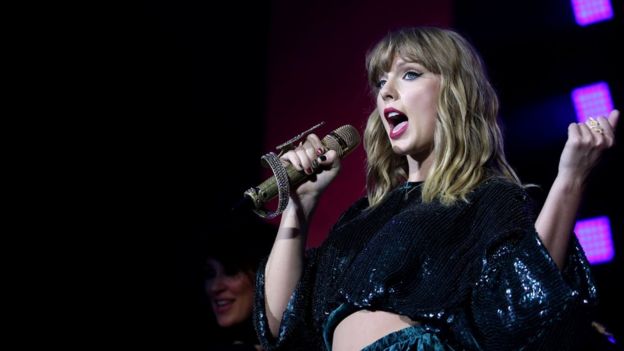 Taylor Swift to headline Biggest Weekend - BBC News