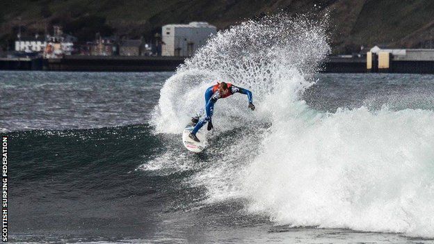 Mark Boyd surfing