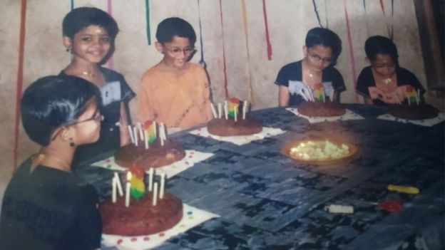 The five siblings cutting five different cakes