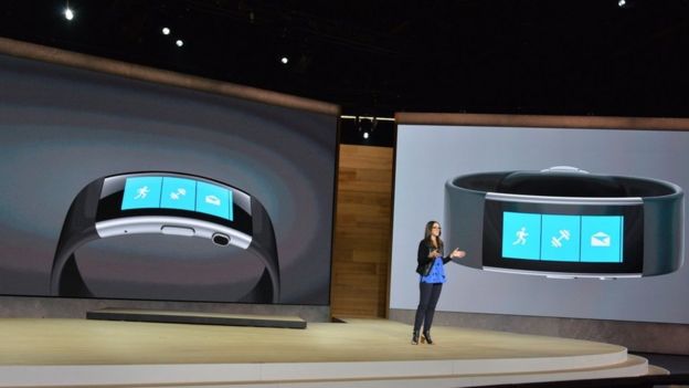 Microsoft launches Windows laptop - BBC News