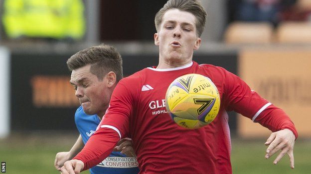 On-loan Rangers striker Christopher McKee was sent off as Brechin dropped out of League 2