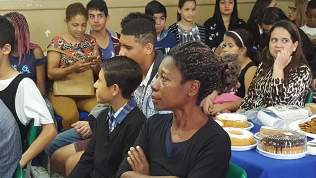 Maria das Graças emocionada