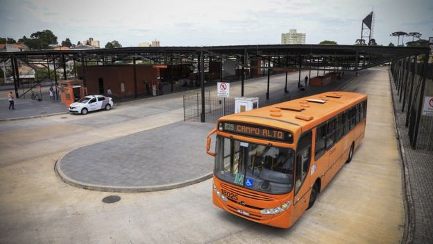 Terminal de Santa Cândida, previsto para a Copa 2014, ainda não foi finalizado