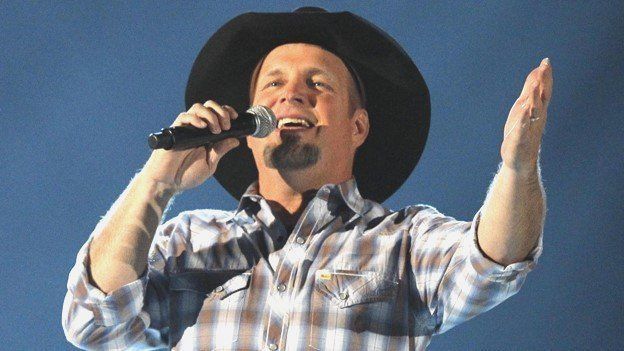 Garth Brooks Cancels Next Five Shows On Stadium Tour Due To Threat