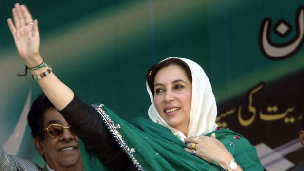 巴基斯坦的贝娜齐尔．布托是全球首位在履职期间分娩的民选国家领袖