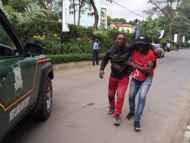 Uwakomeretse atwawe n'umukozi wa Croix rouge