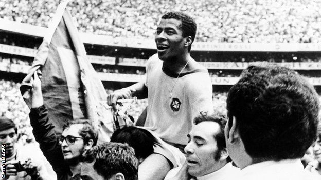Brazil celebrate winning the 1970 World Cup