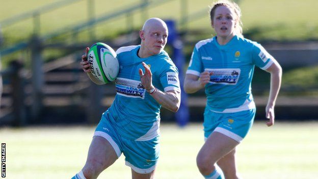 Heather Fisher playing for Worcester in February 2021