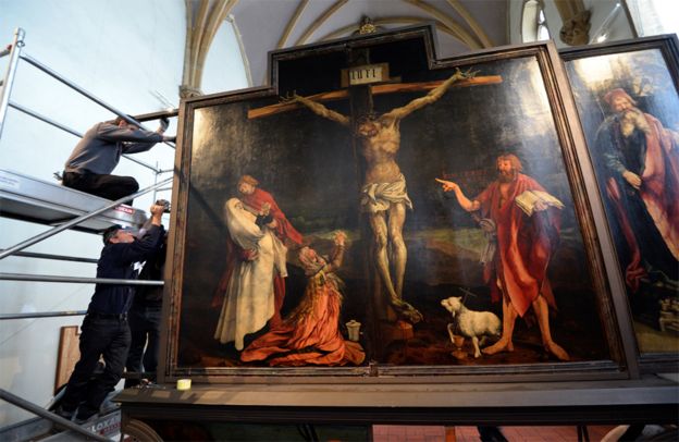 En este cuadro del siglo XVI, de Matthias Grunewald, Jesús aparece crucificado. Foto: GETTY IMAGES