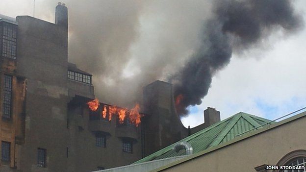 Glasgow School of Art on fire