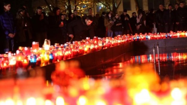 Bosnian Croats pray and light candles for Slobodan Praljak in Mostar, Bosnia-Herzegovina. Photo: 29 November 2017