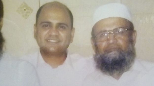 ذیشان اپنے والد کے ساتھ