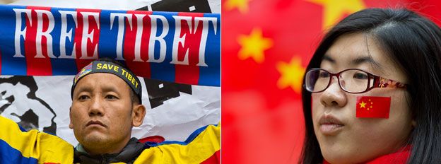 Protester from Anti-China Free Tibet group and pro-China supporter during Chinese President Xi Jinping's UK state visit