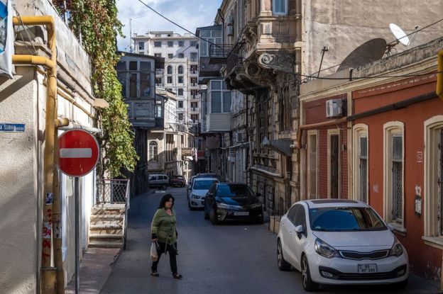 bakı