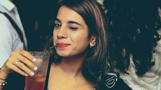 ''நள்ளிரவில் வெளியே போகக்கூடாது என்று சொல்வதற்கு நீங்கள் யார்?''