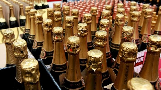 'மூடப்பட்ட டாஸ்மாக் கடைகளை திறக்க தமிழக அரசுக்கு உச்சநீதிமன்றம் அனுமதி'