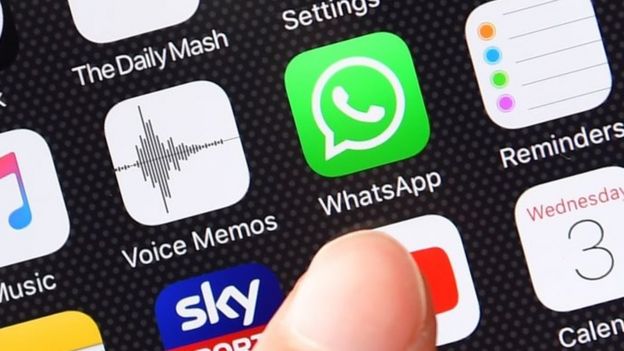 WhatsApp en un móvil